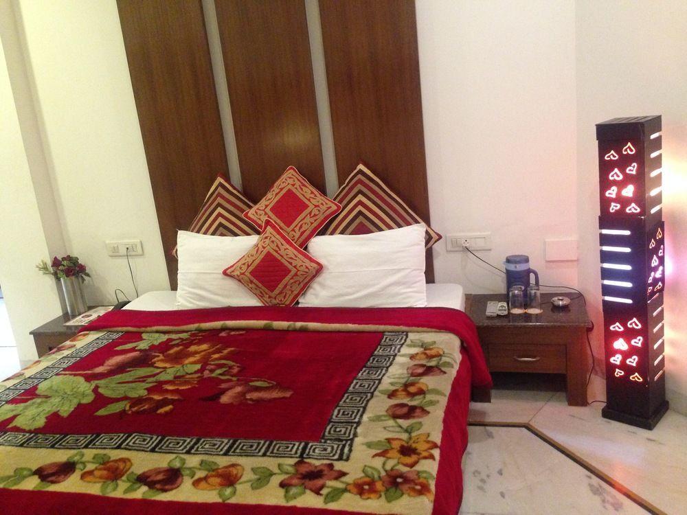 Namaskar Residency Hotel Amritsar Exterior photo