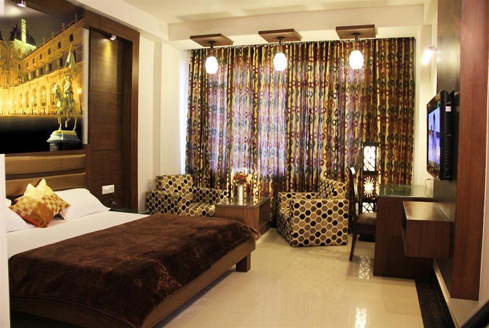 Namaskar Residency Hotel Amritsar Exterior photo